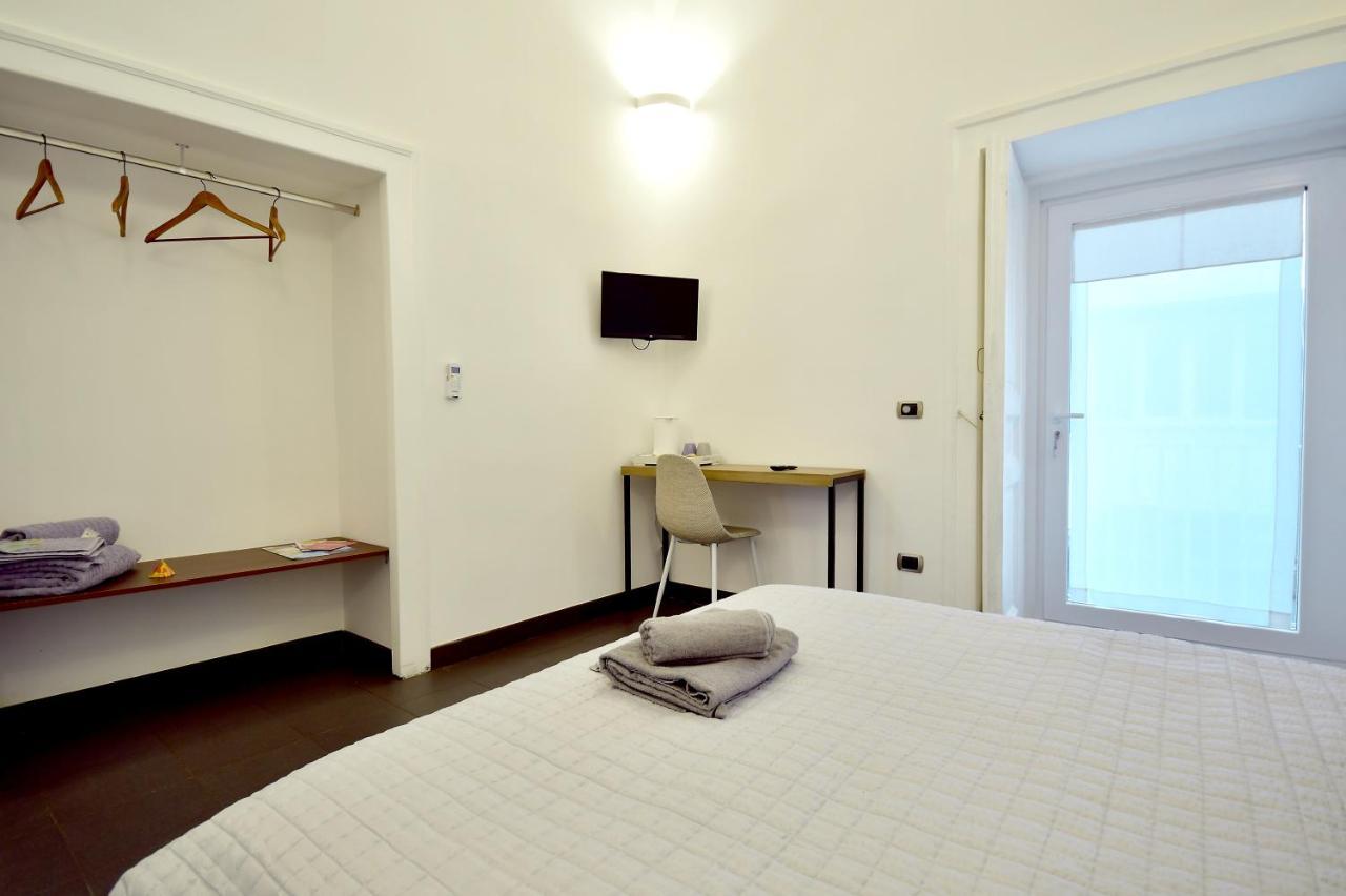 Di Affreschi E Volte Bed & Breakfast Naples Exterior photo